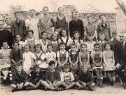 19560600 Volksschule Großrußbach