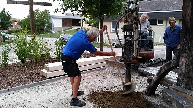 20150918 Weinpresse - Fundament für Pfeiler 005