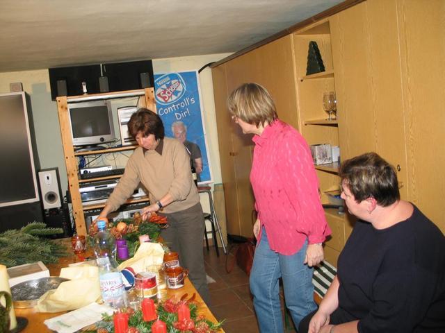 20051125_EDV-Runde Hedi_015.JPG