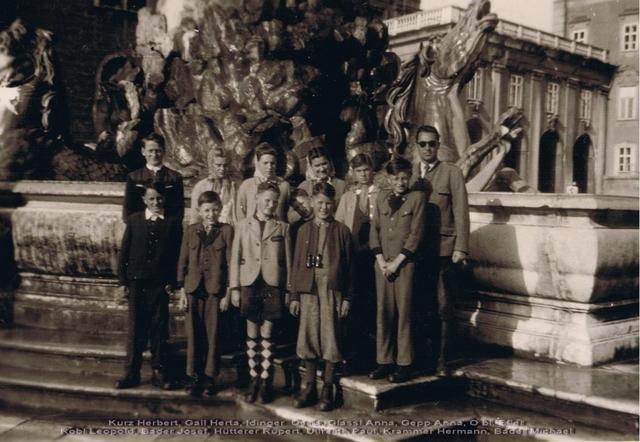 Volksschule Hipples Ausflug 6. Juli 1955 mit Namen 28